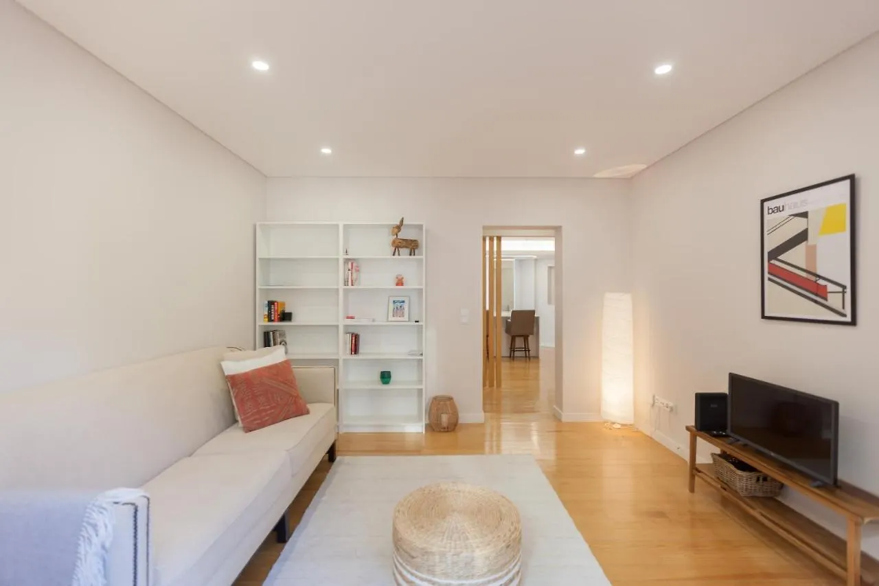 Flh Gulbenkian Apartment With Balcony Lisboa