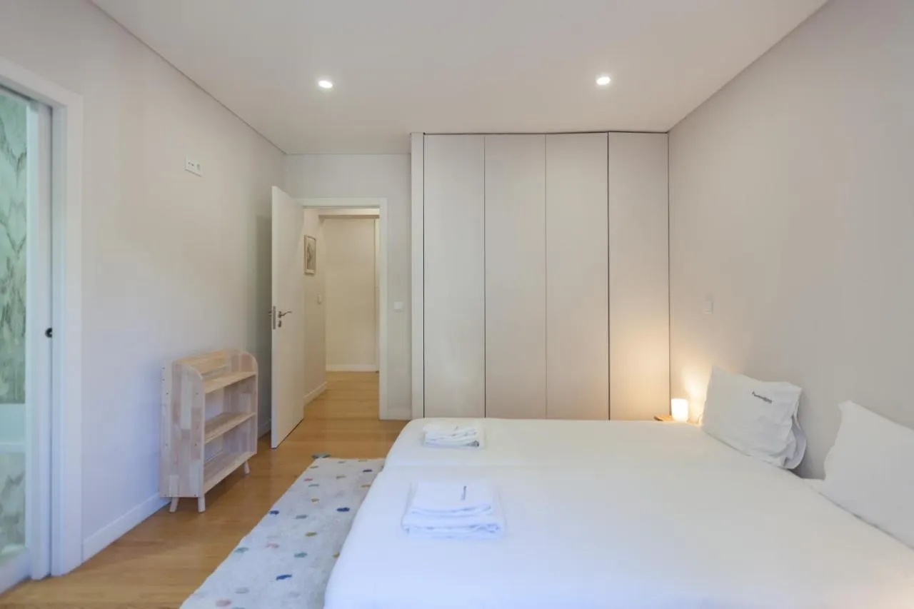 Flh Gulbenkian Apartment With Balcony Lisboa Portugal