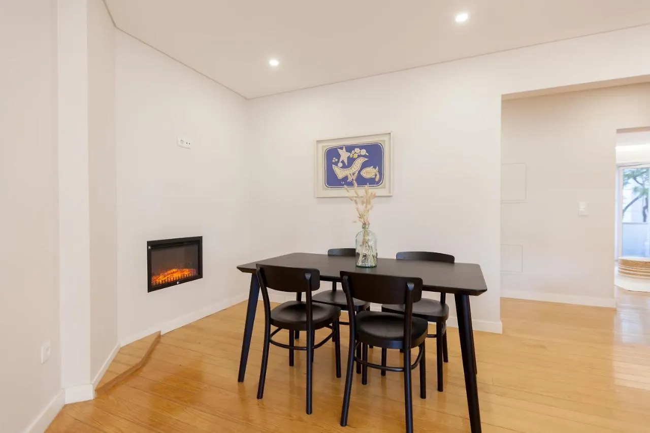 Flh Gulbenkian Apartment With Balcony Lisboa